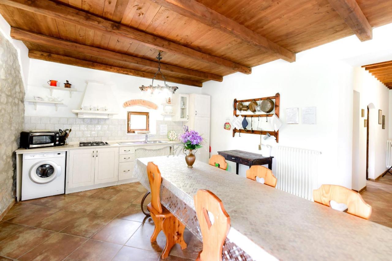 Agriturismo Castello Delle Fornaci - Private Jacuzzi อาร์ชิดอสโซ ภายนอก รูปภาพ