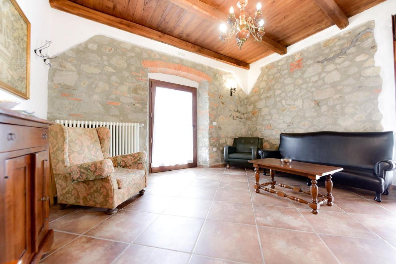 Agriturismo Castello Delle Fornaci - Private Jacuzzi อาร์ชิดอสโซ ภายนอก รูปภาพ