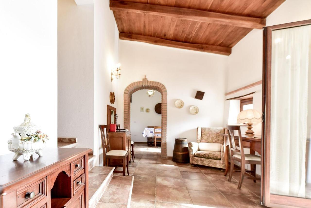 Agriturismo Castello Delle Fornaci - Private Jacuzzi อาร์ชิดอสโซ ภายนอก รูปภาพ