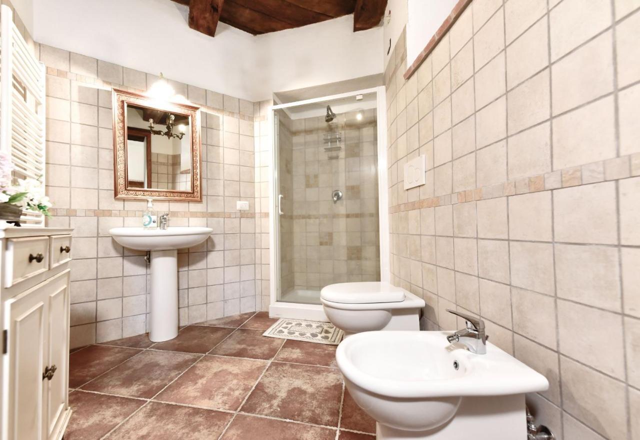 Agriturismo Castello Delle Fornaci - Private Jacuzzi อาร์ชิดอสโซ ภายนอก รูปภาพ